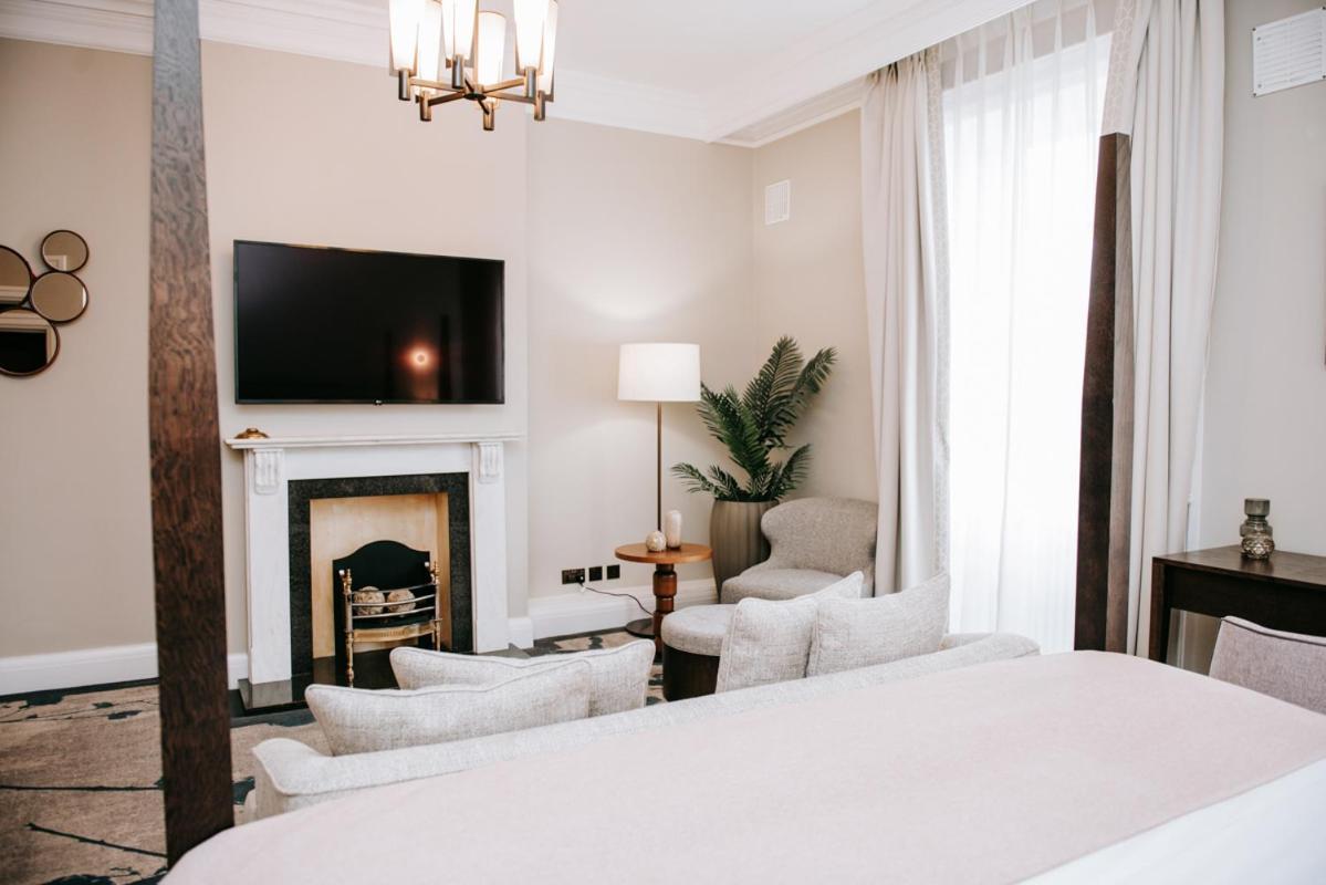 Mottram Hall Macclesfield Bilik gambar